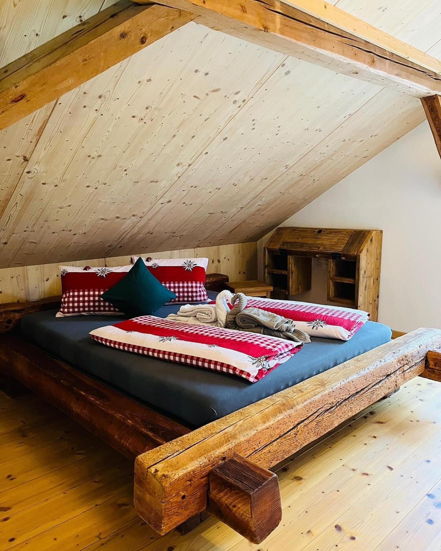 Conny'S B&B Niederweningen エクステリア 写真