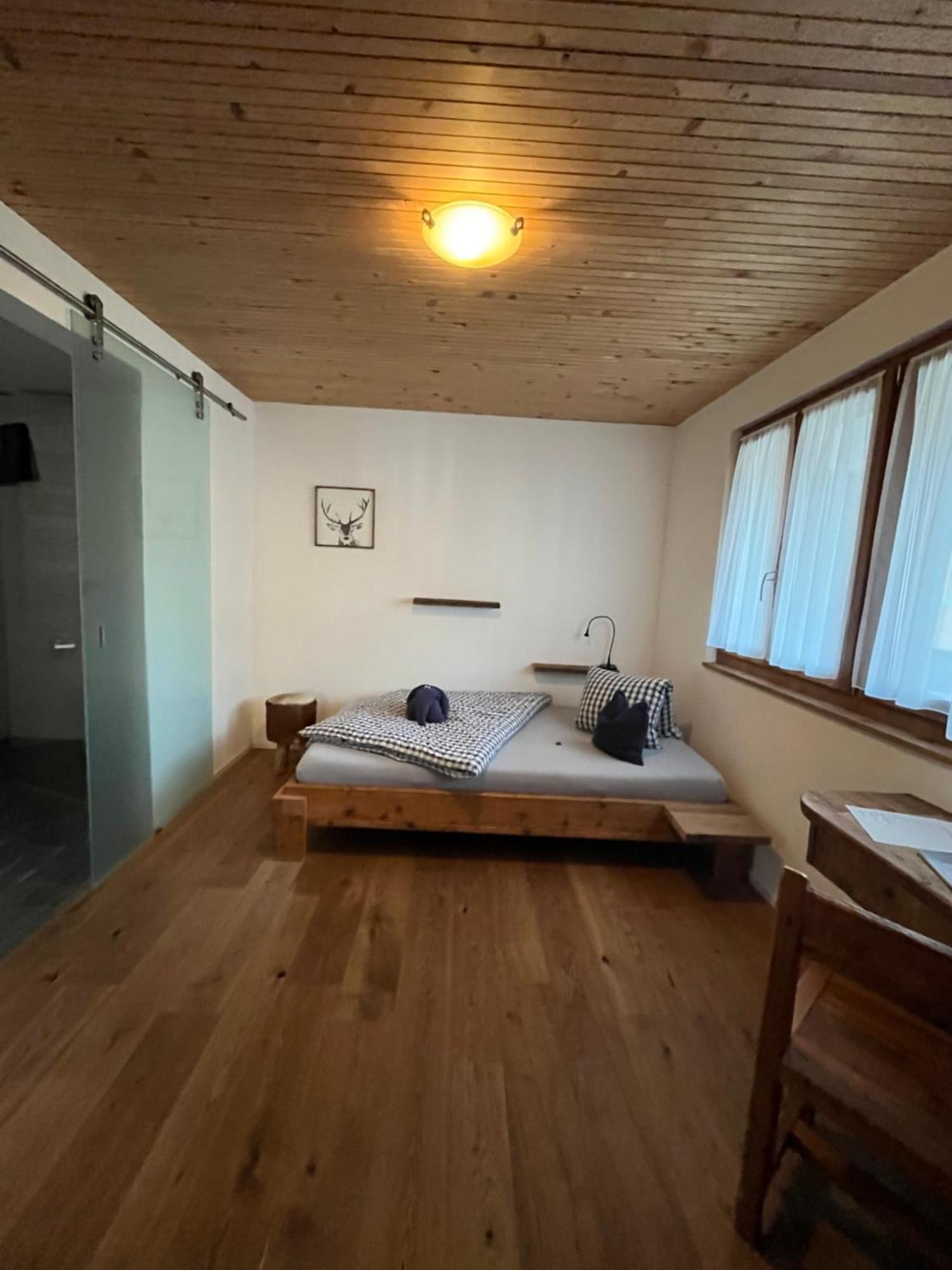 Conny'S B&B Niederweningen エクステリア 写真