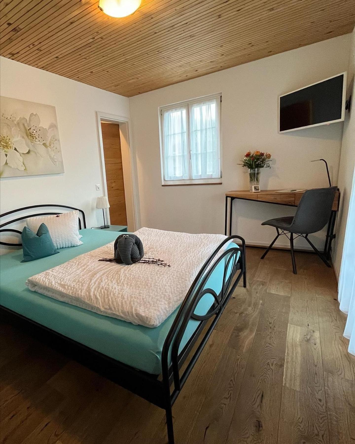 Conny'S B&B Niederweningen エクステリア 写真