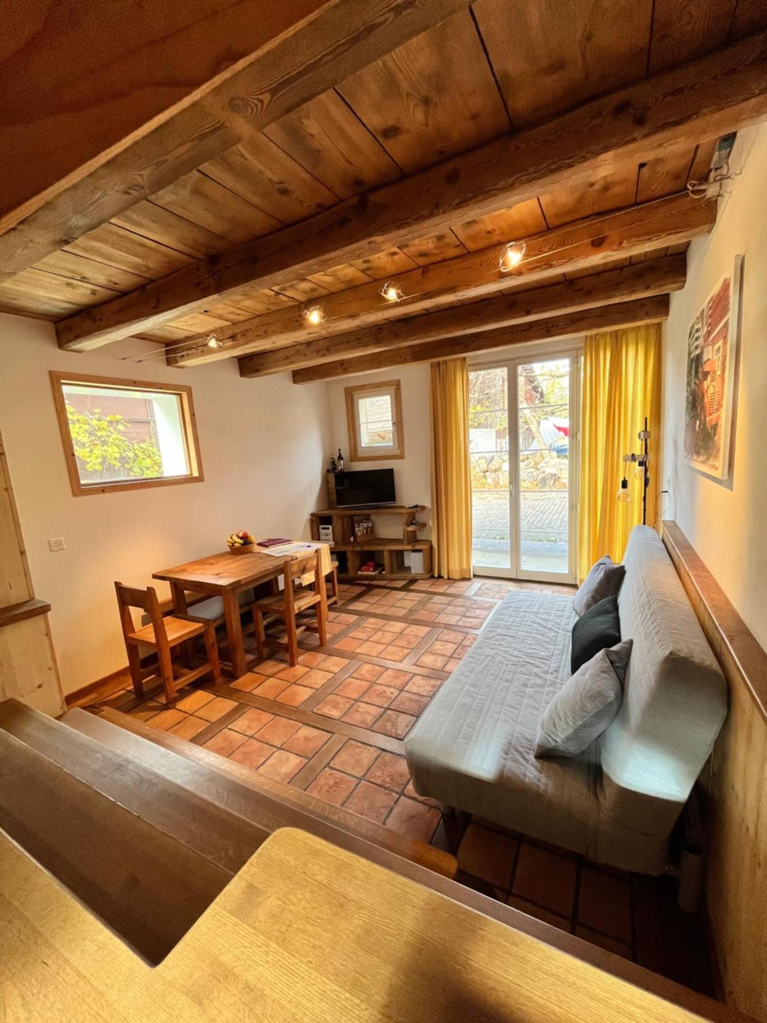 Conny'S B&B Niederweningen エクステリア 写真