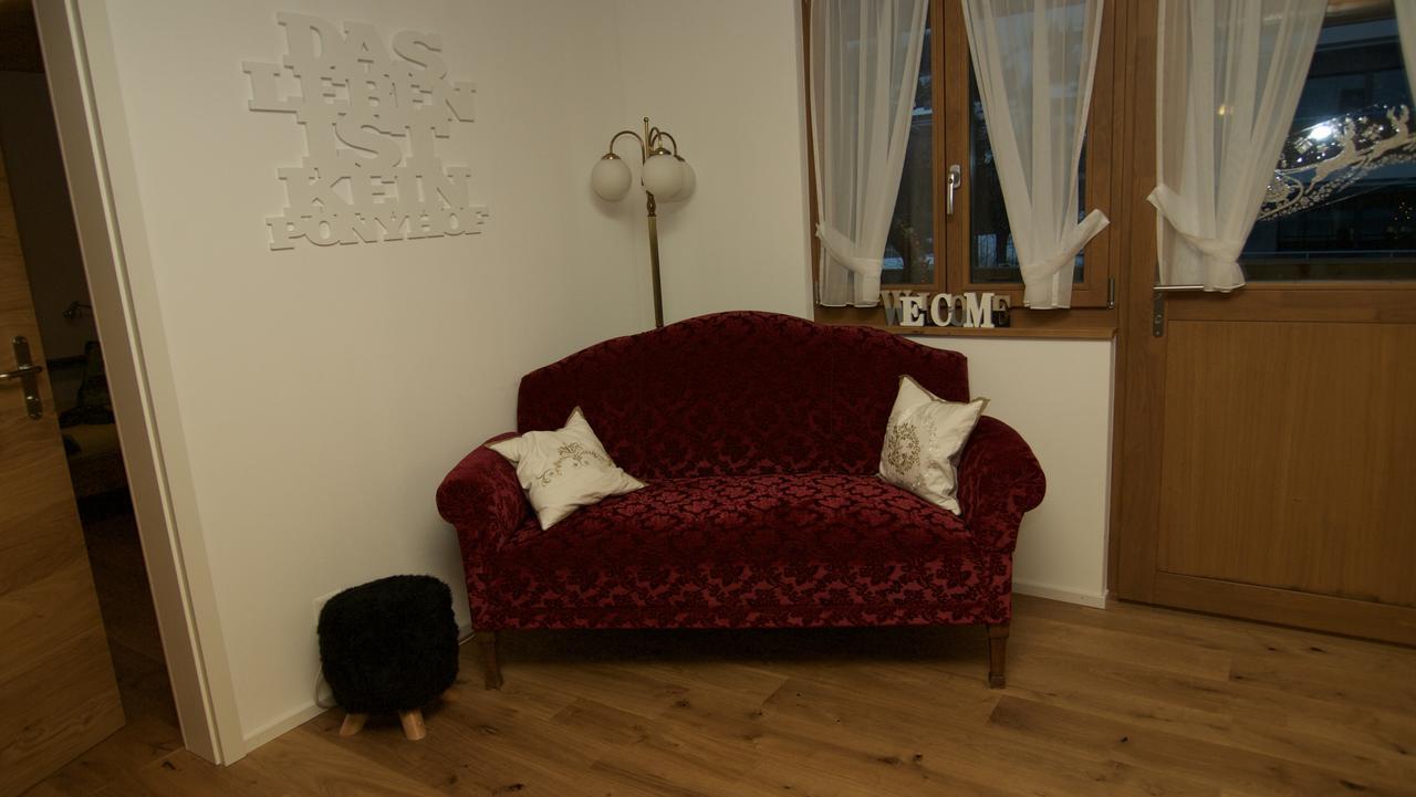 Conny'S B&B Niederweningen エクステリア 写真