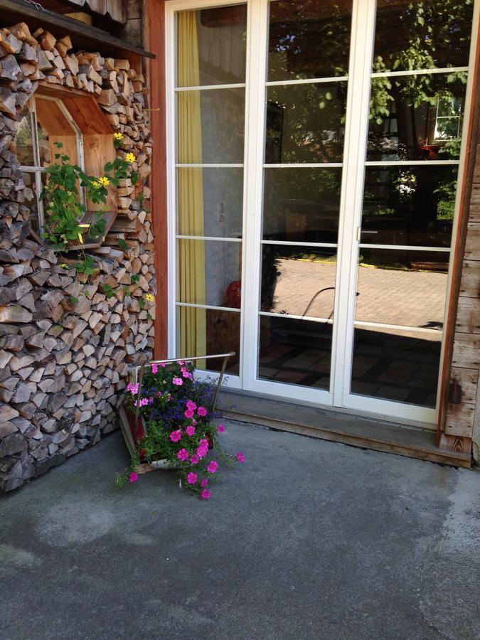 Conny'S B&B Niederweningen エクステリア 写真
