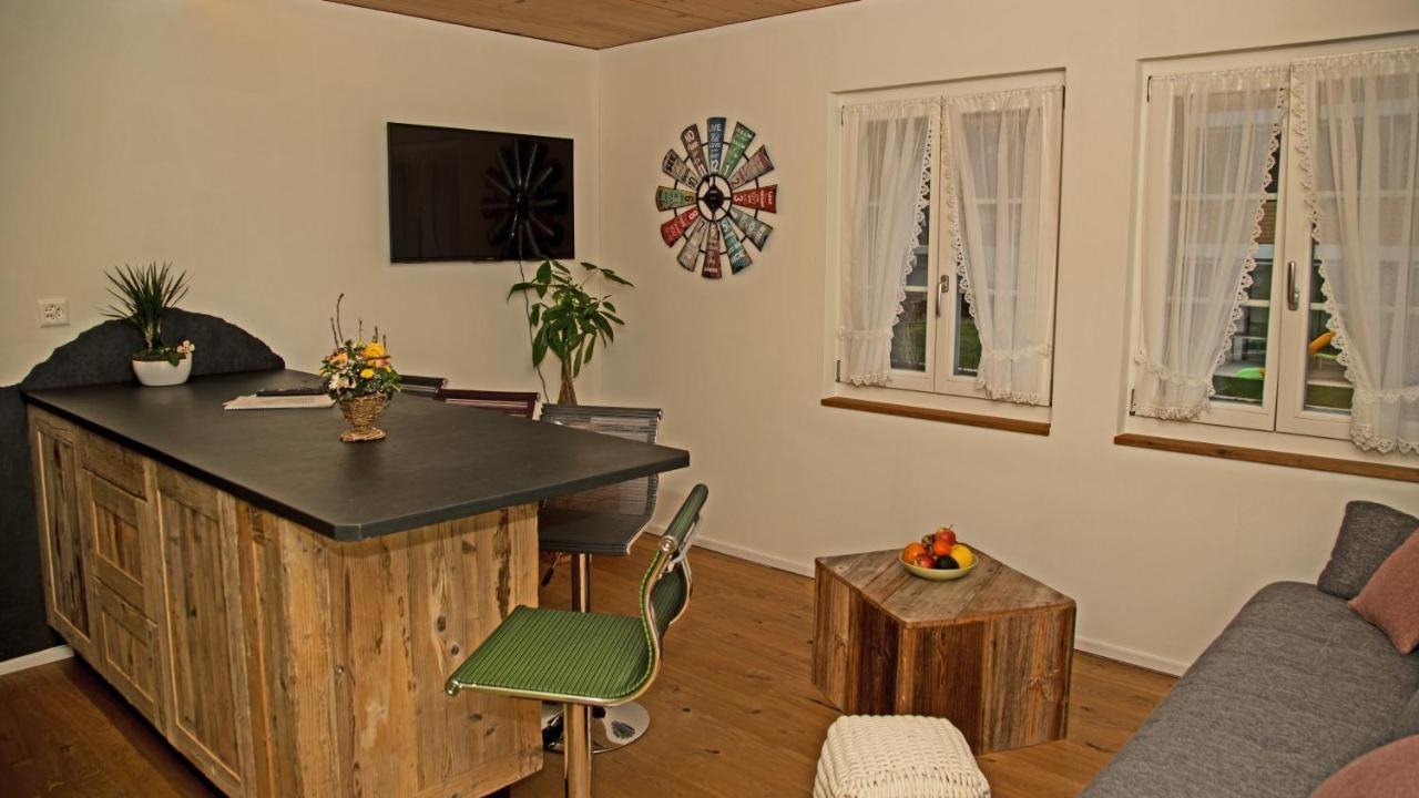 Conny'S B&B Niederweningen エクステリア 写真
